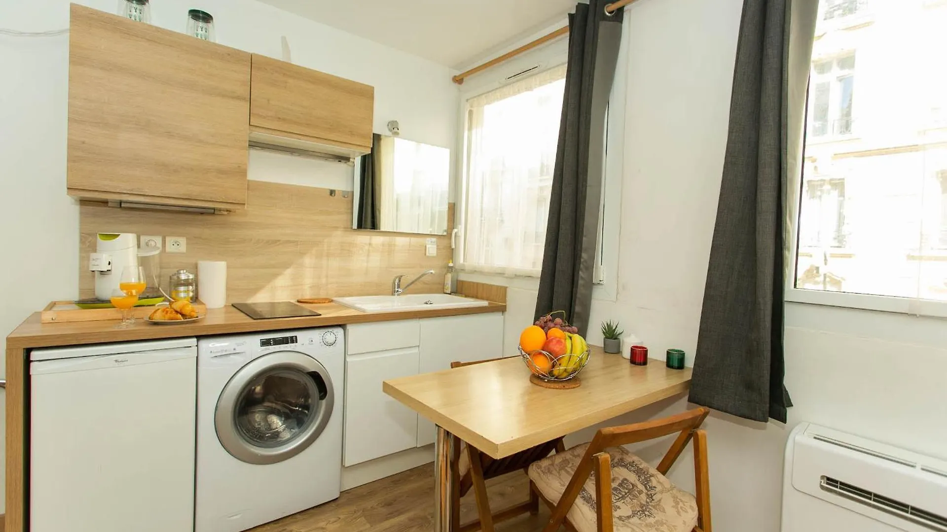 Apartment Champs Elysees & Arc De Triomphe - Studio - Cityapartmentstay