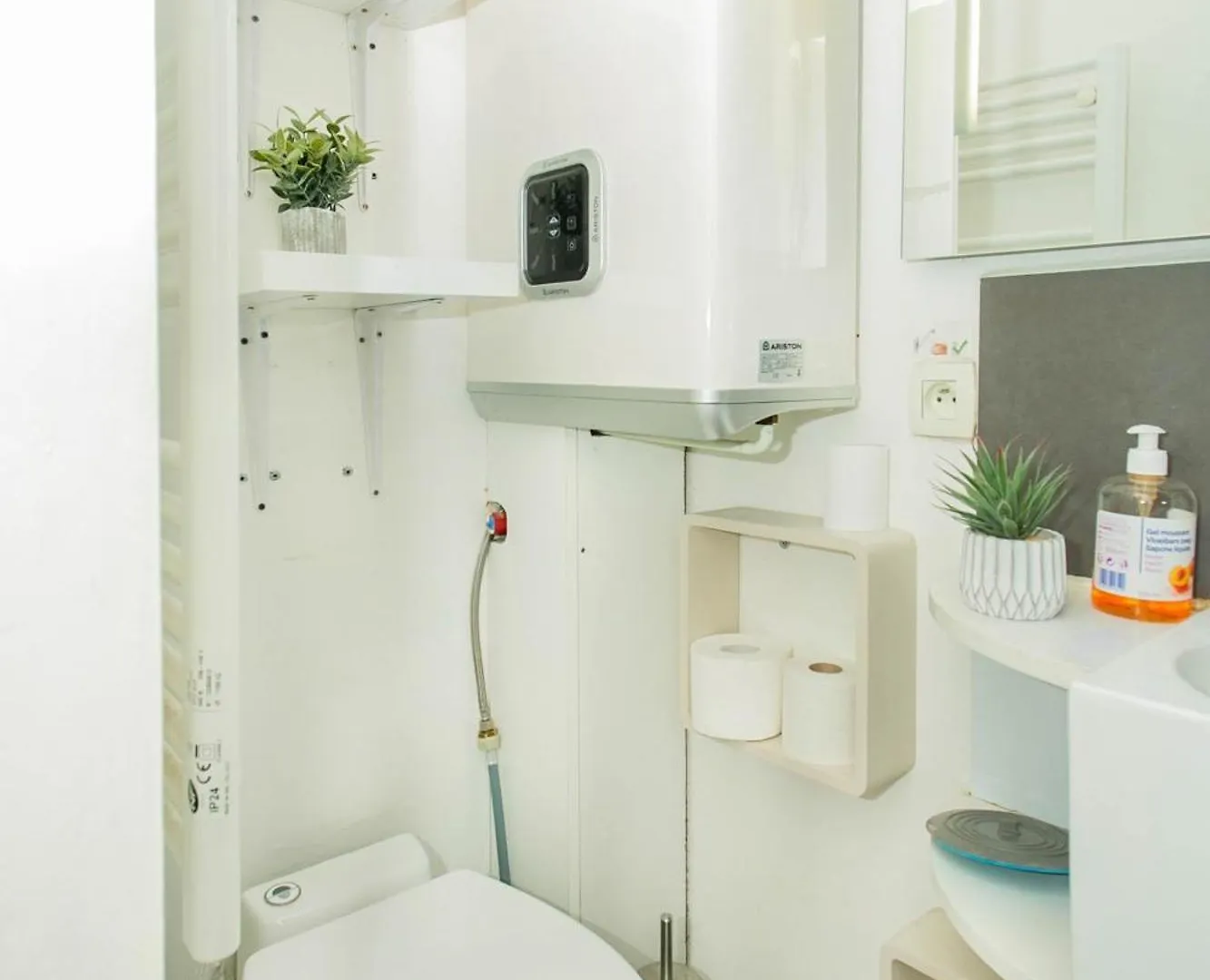 Champs Elysees & Arc De Triomphe - Studio - Cityapartmentstay Apartment *
